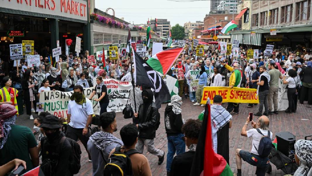 İsrail keskin nişancıyla öldürmüştü... Yüzlerce Amerikalı, Ayşenur Ezgi Eygi için yürüdü 2